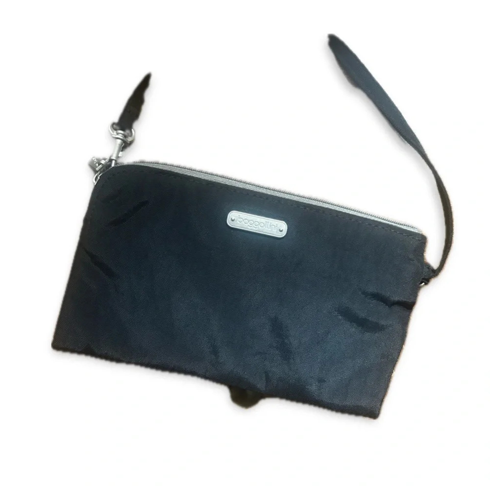 Baggallini Black Wristlet